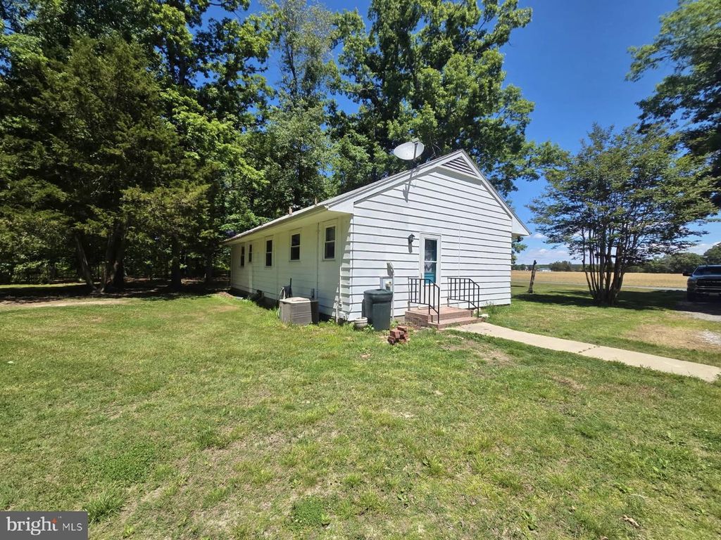 Image 24 of property listing at 5260 WILSON RD, Cambridge, MD 21613