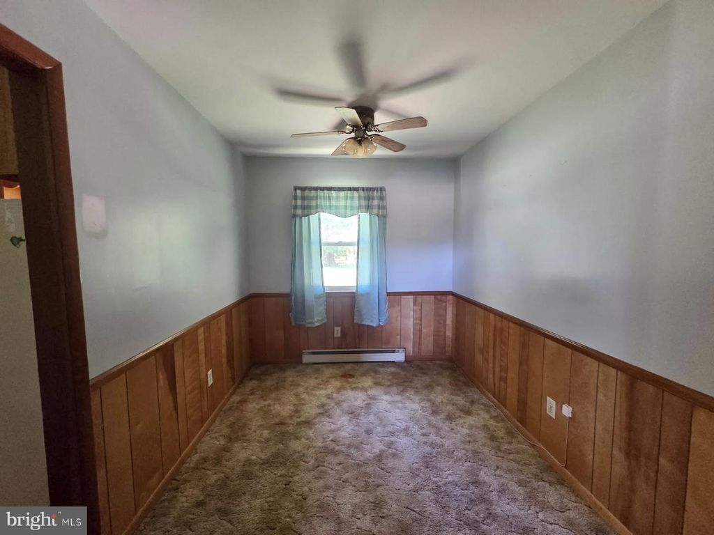 Image 8 of property listing at 5260 WILSON RD, Cambridge, MD 21613