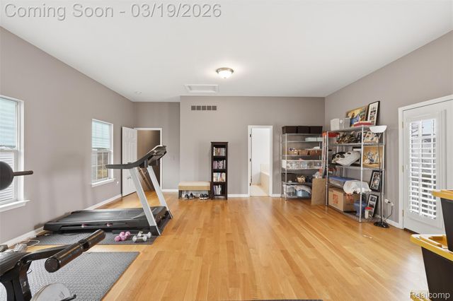 10130 St Ives Way, Grand Blanc Charter Township, MI 48439