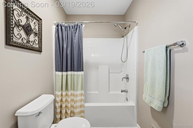 10130 St Ives Way, Grand Blanc Charter Township, MI 48439