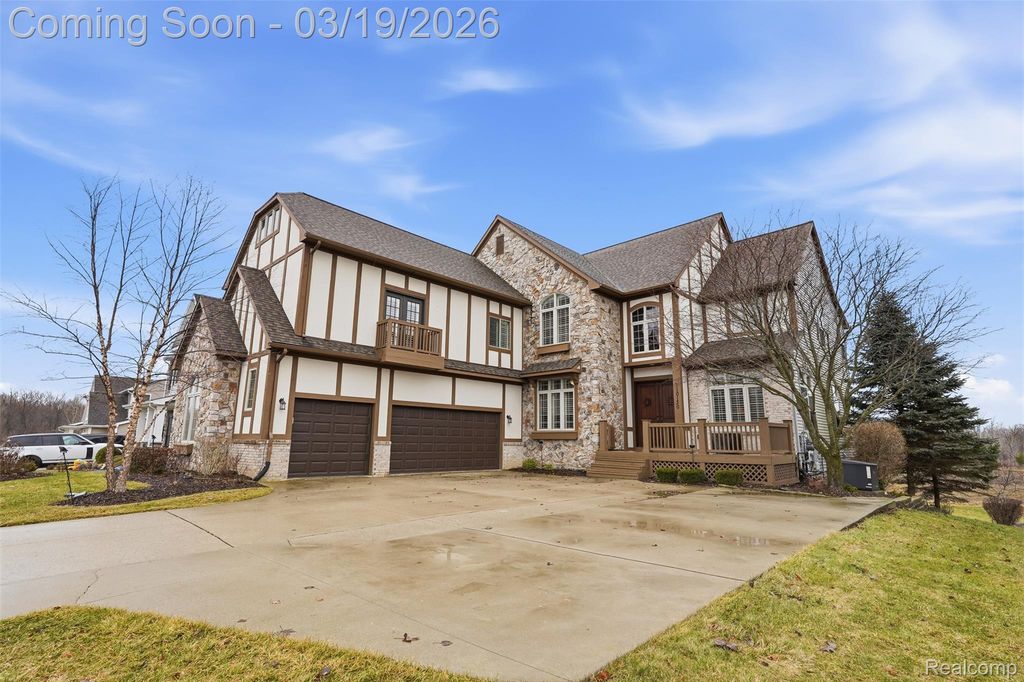 10130 St Ives Way, Grand Blanc Charter Township, MI 48439