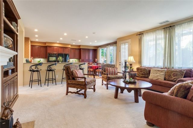 2967 Mangular, Corona, CA 92882