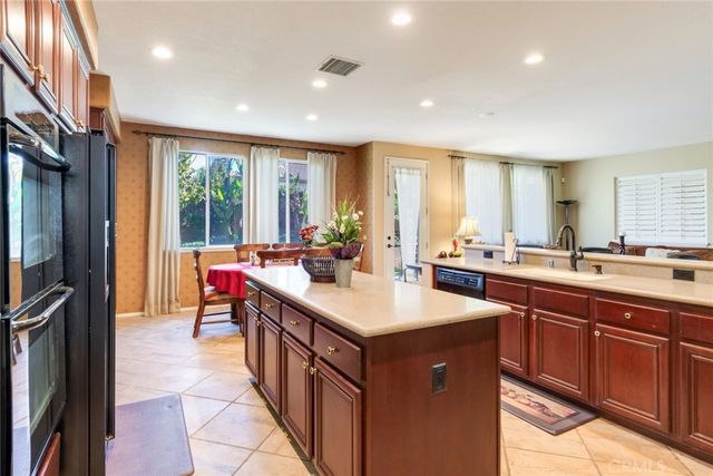 2967 Mangular, Corona, CA 92882