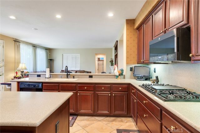 2967 Mangular, Corona, CA 92882