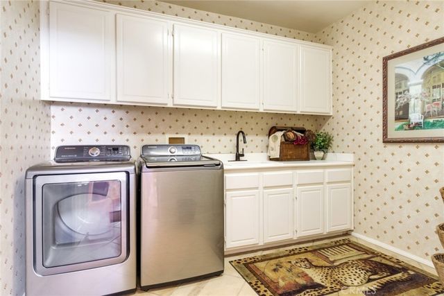 2967 Mangular, Corona, CA 92882