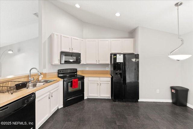 42 PERRY CREEK Drive, Jacksonville, FL 32220