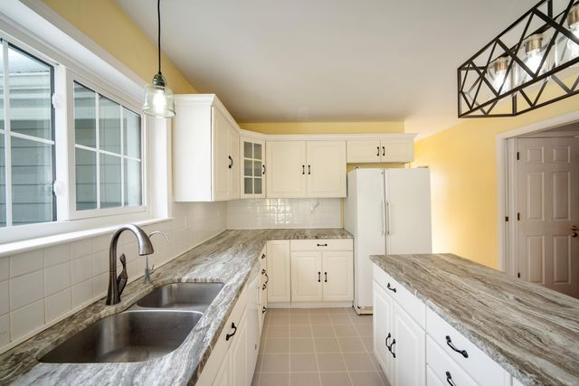 5020 Whitlow Court, Commerce Twp, MI 48382