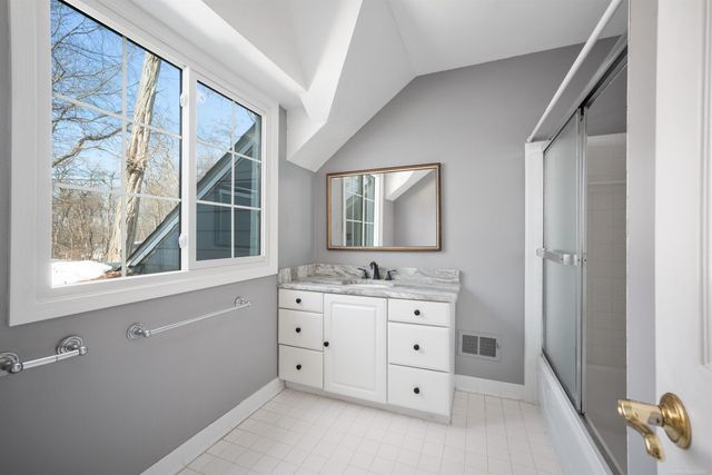 5020 Whitlow Court, Commerce Twp, MI 48382