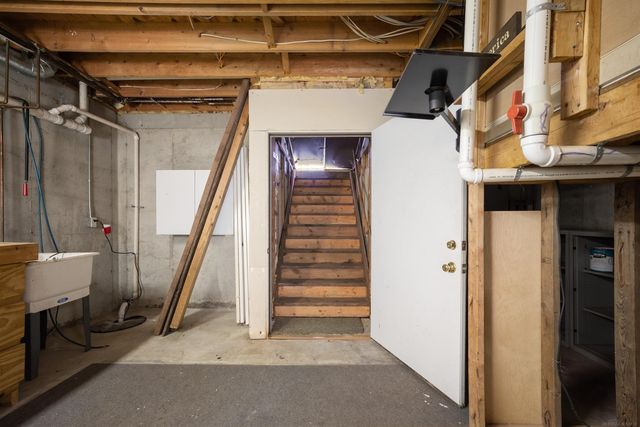 5020 Whitlow Court, Commerce Twp, MI 48382