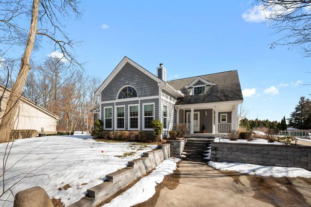 5020 Whitlow Court, Commerce Twp, MI 48382