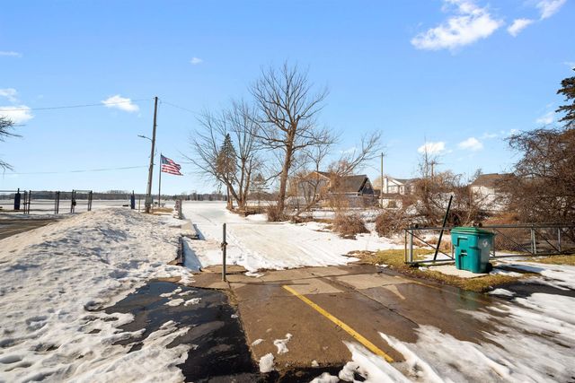 5020 Whitlow Court, Commerce Twp, MI 48382