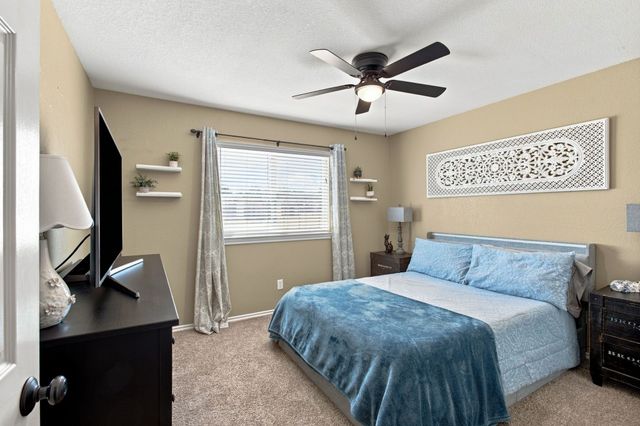 116 Springfield Circle, Red Oak, TX 75165