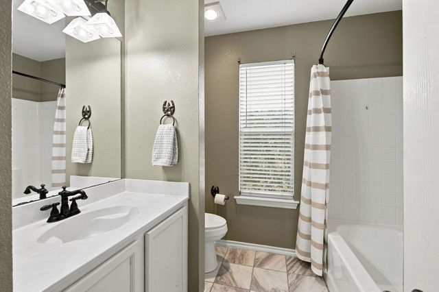 116 Springfield Circle, Red Oak, TX 75165