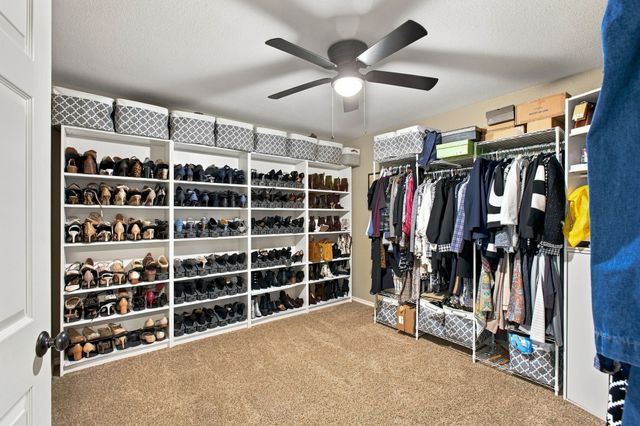 116 Springfield Circle, Red Oak, TX 75165