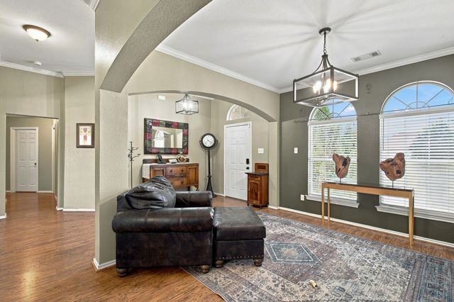 116 Springfield Circle, Red Oak, TX 75165