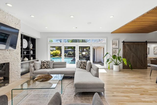 4418 Crooked Lane, Dallas, TX 75229