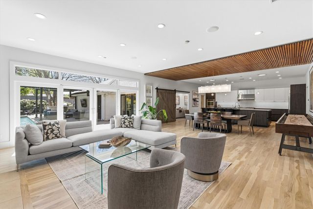 4418 Crooked Lane, Dallas, TX 75229