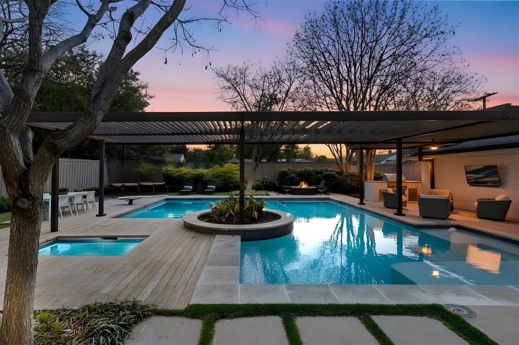 4418 Crooked Lane, Dallas, TX 75229