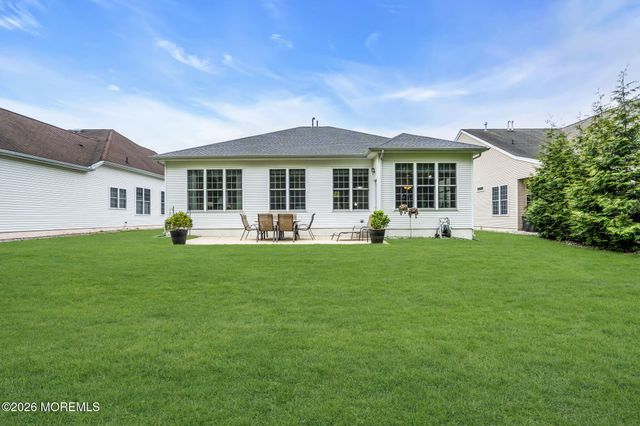 36 Muirfield Road, Jackson, NJ 08527
