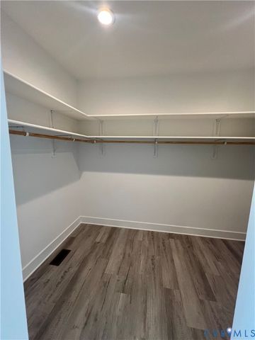 662 Glebe Harbor Dr, Montross, VA 22520