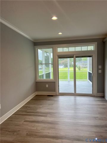 662 Glebe Harbor Dr, Montross, VA 22520