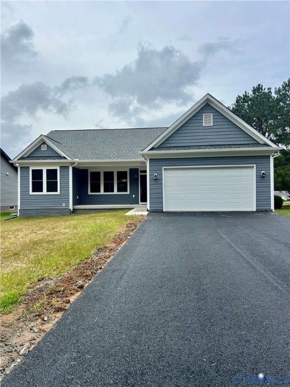 662 Glebe Harbor Dr, Montross, VA 22520