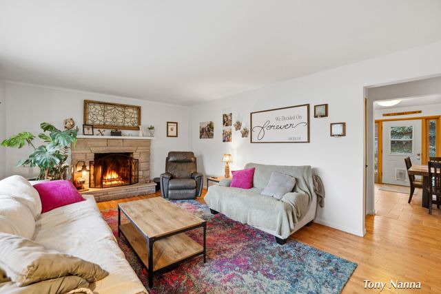 1620 W Norton Avenue, Norton Shores, MI 49441