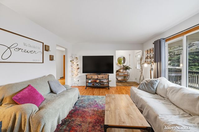 1620 W Norton Avenue, Norton Shores, MI 49441