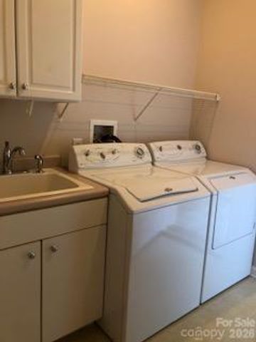 40 Bunker Court, Mills River, NC 28759