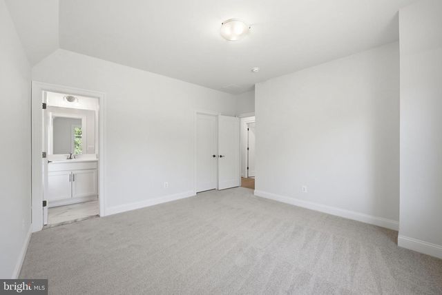 1436 LAYMAN ST, Mclean, VA 22101