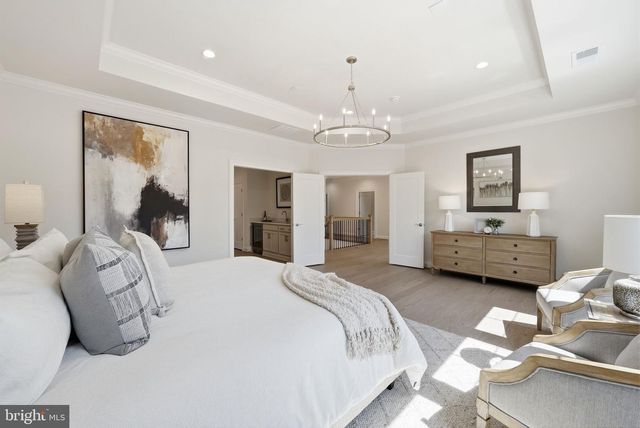 1436 LAYMAN ST, Mclean, VA 22101