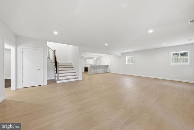 1436 LAYMAN ST, Mclean, VA 22101