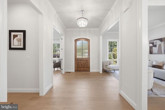 1436 LAYMAN ST, Mclean, VA 22101