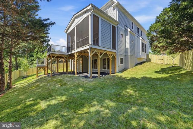 1436 LAYMAN ST, Mclean, VA 22101