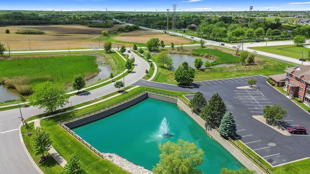 8261 Pecan Place, Frankfort, IL 60423