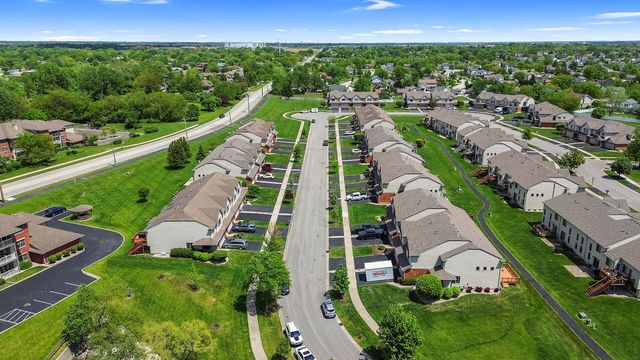 8261 Pecan Place, Frankfort, IL 60423