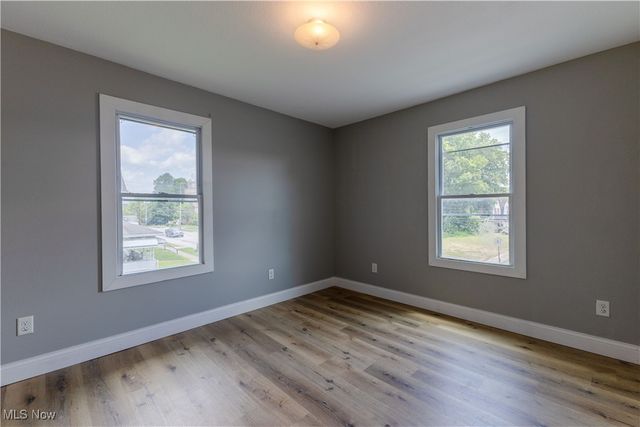 60 Steel Street, Youngstown, OH 44509