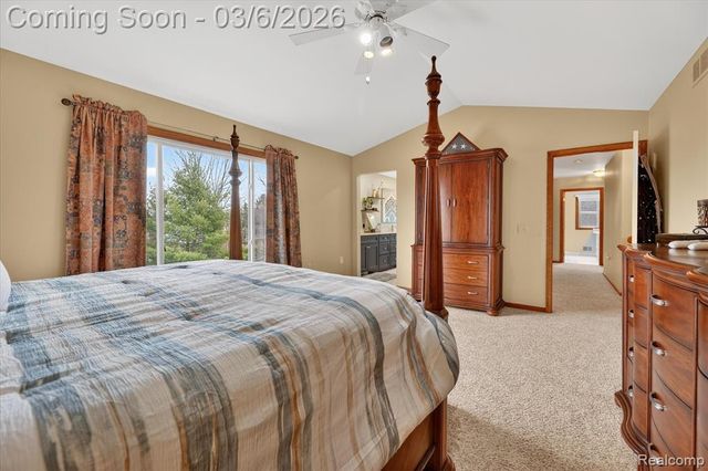 18464 Glengarry Drive, Livonia, MI 48152