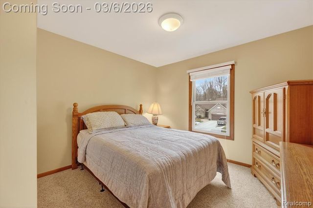 18464 Glengarry Drive, Livonia, MI 48152