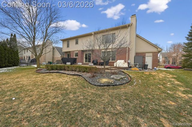 18464 Glengarry Drive, Livonia, MI 48152