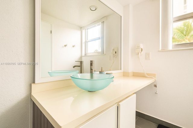 4001 S Ocean Dr 3R, Hollywood, FL 33019