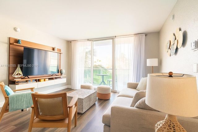 4001 S Ocean Dr 3R, Hollywood, FL 33019