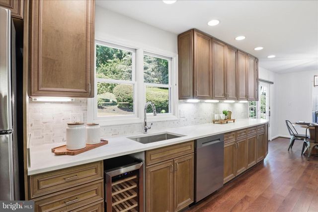 103 SARATOGA WAY NE, Vienna, VA 22180