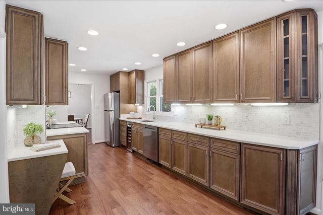 103 SARATOGA WAY NE, Vienna, VA 22180