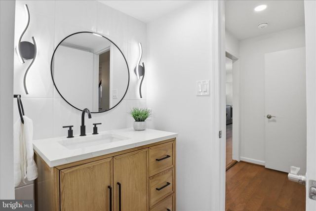 103 SARATOGA WAY NE, Vienna, VA 22180
