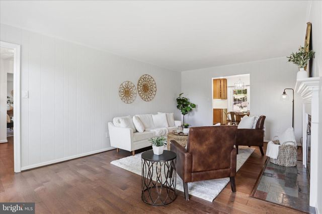103 SARATOGA WAY NE, Vienna, VA 22180