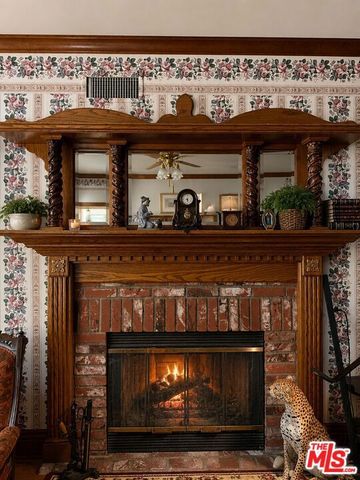 20501 Blairmoore Street, Chatsworth (los Angeles), CA 91311