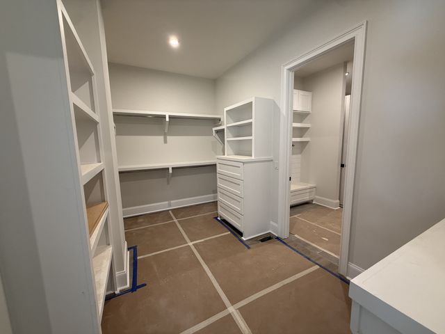 5721 Nola Dr, Arrington, TN 37014