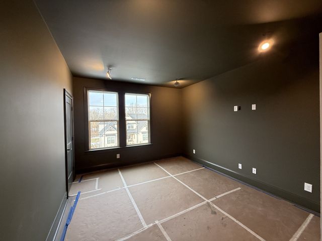 5721 Nola Dr, Arrington, TN 37014