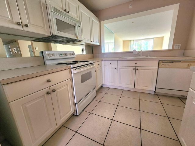 7763 Southampton Terrace 314, Tamarac, FL 33321